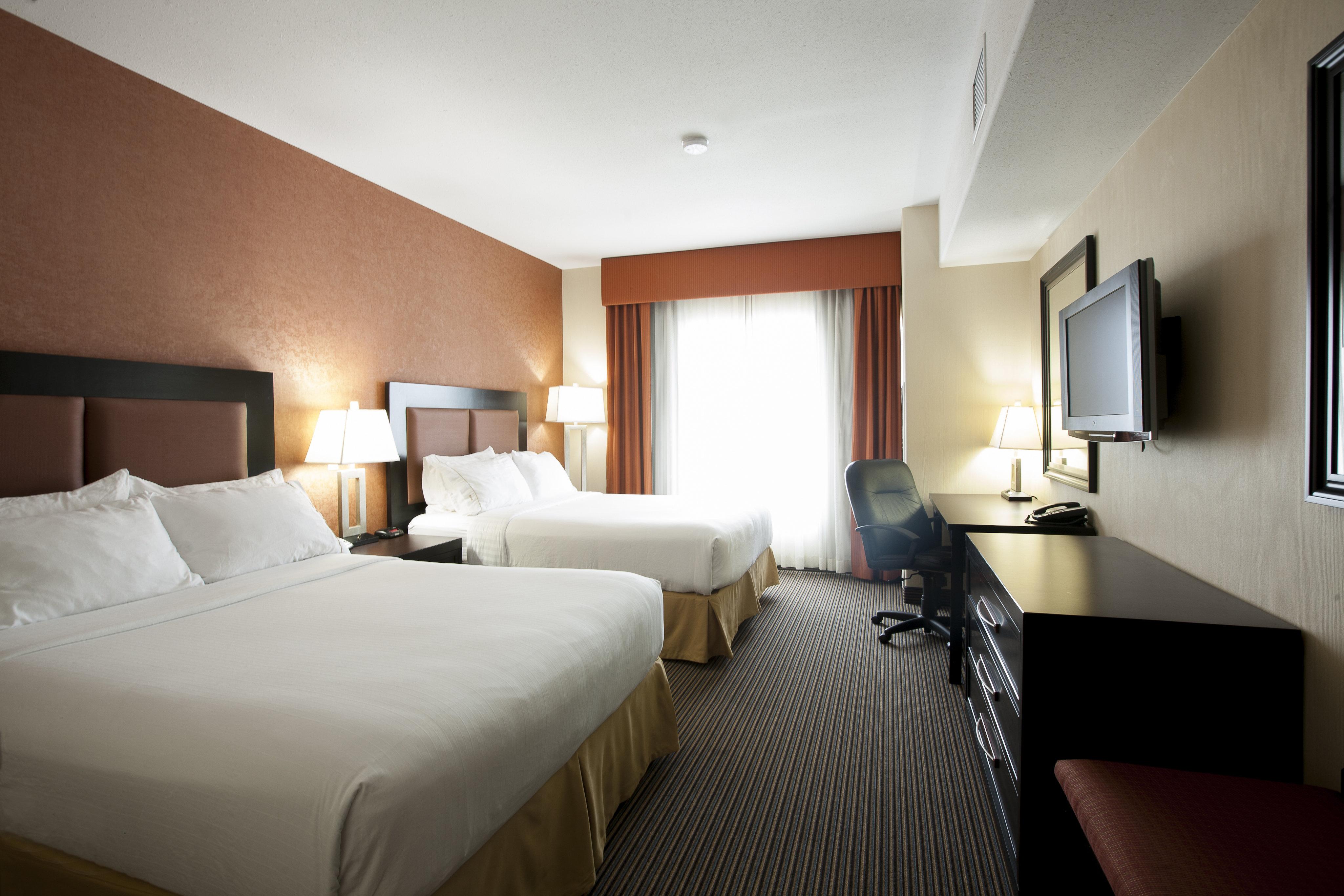 Holiday Inn Express Airport Calgary By Ihg Exterior foto