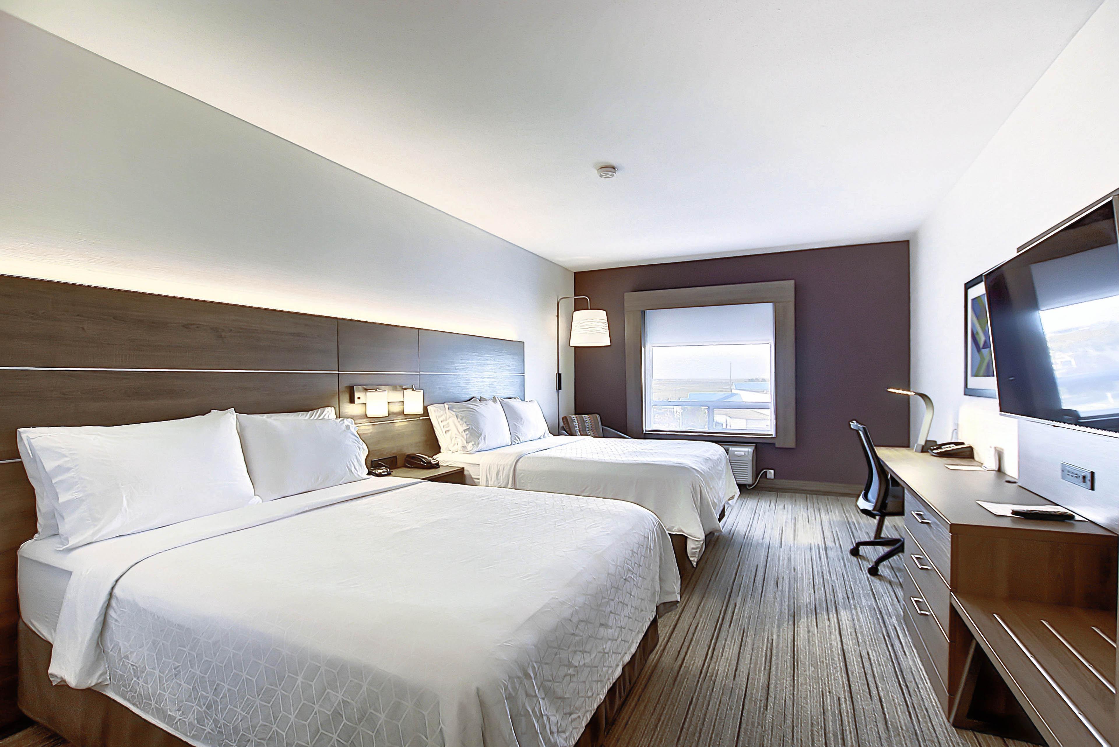Holiday Inn Express Airport Calgary By Ihg Exterior foto