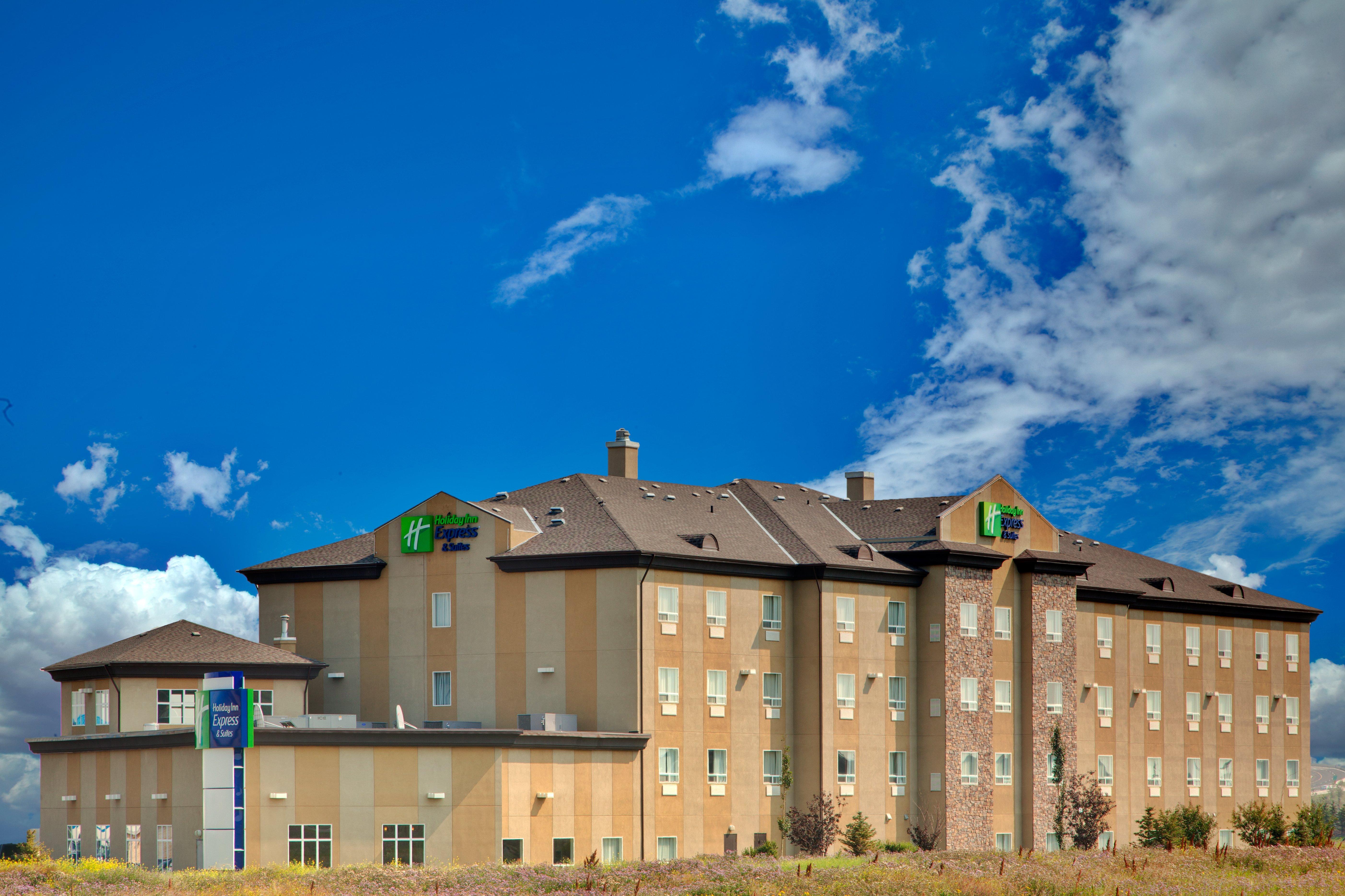 Holiday Inn Express Airport Calgary By Ihg Exterior foto