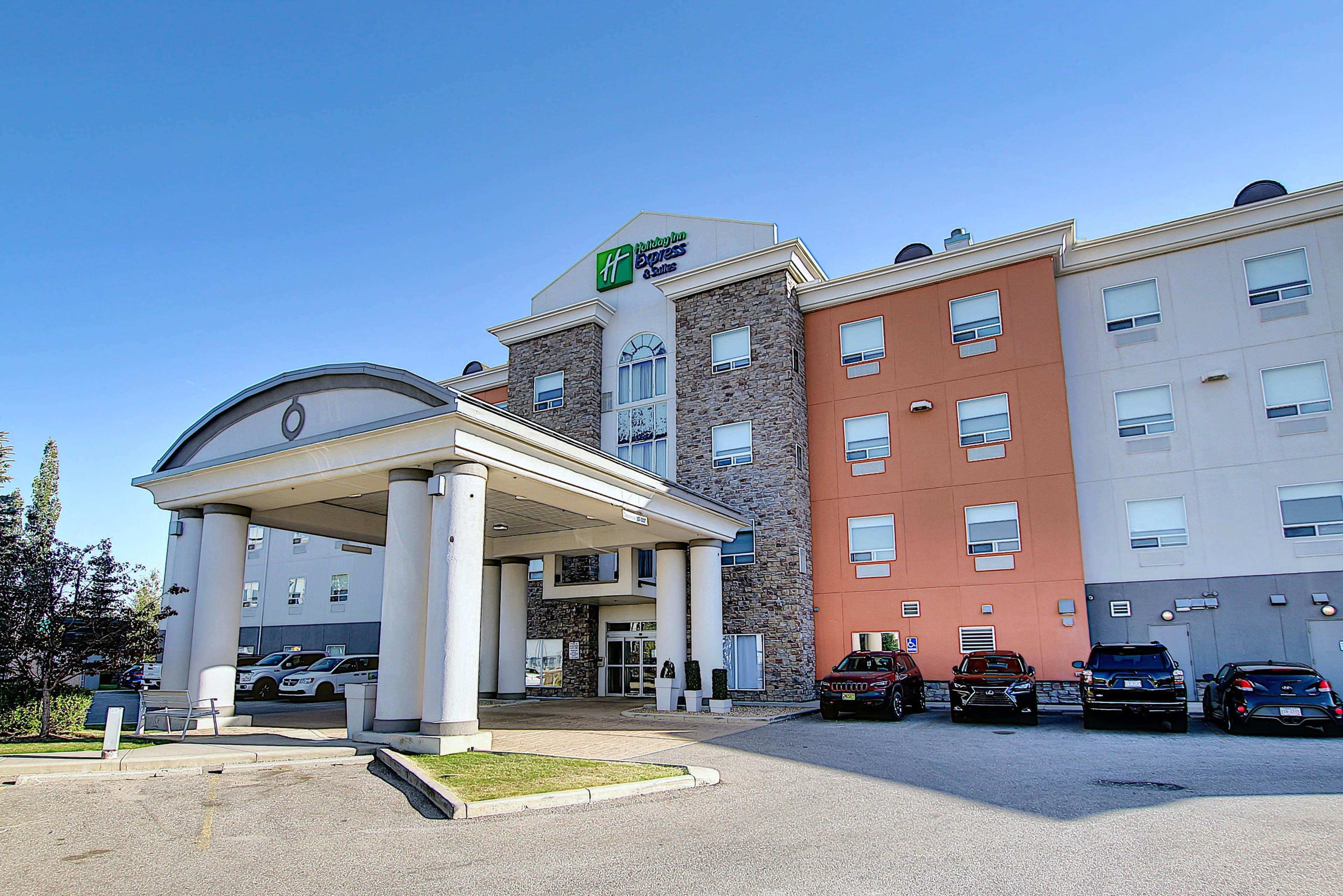 Holiday Inn Express Airport Calgary By Ihg Exterior foto